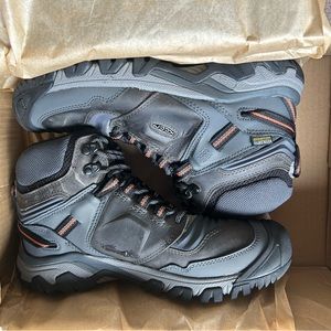 Keen Ridge Flex Mid 8.5